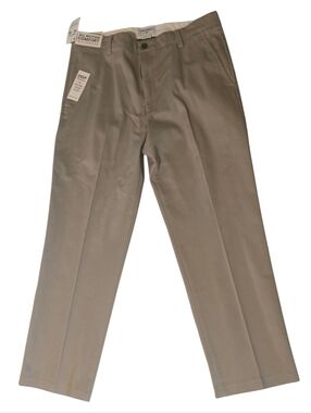 New With Tag Men's Dockers Khaki Classic Fit Dress Pants - Comfort Waistband
